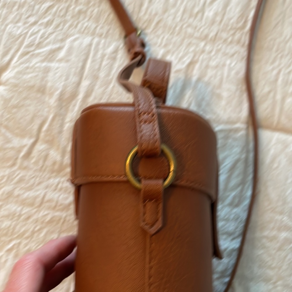 Women’s Universal Thread “Camera Bag” Crossbody P… - image 8